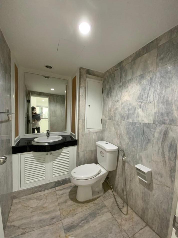 เช่าคอนโด รีเจนท์ ออน เดอะ พาร์ค 3 คอนโดมิเนียม - Condo Rental Regent on the Park 3 condominium - 2095712