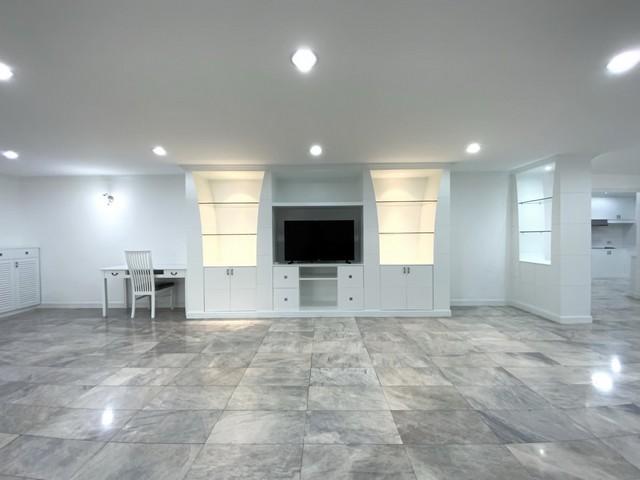 เช่าคอนโด รีเจนท์ ออน เดอะ พาร์ค 3 คอนโดมิเนียม - Condo Rental Regent on the Park 3 condominium - 2099325