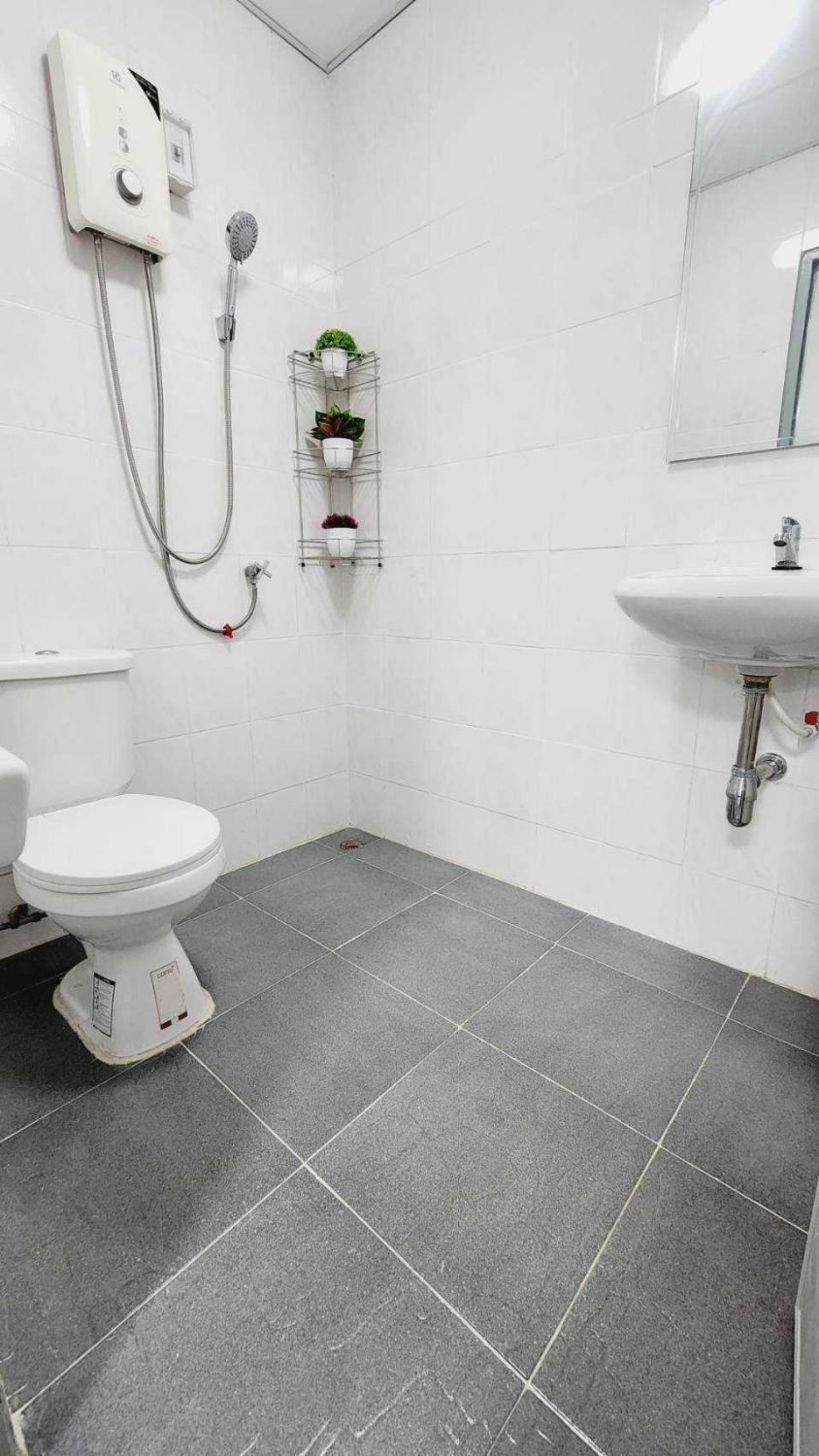 ขายคอนโด รอแยล ทาวเวอร์ 3 คอนโดมิเนียม - Sell Condo Royal Tower III condominium - 2188262