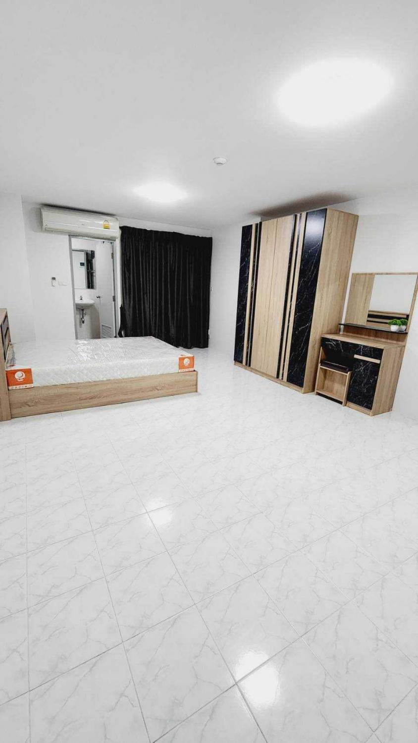 ขายคอนโด รอแยล ทาวเวอร์ 3 คอนโดมิเนียม - Sell Condo Royal Tower III condominium - 2188258