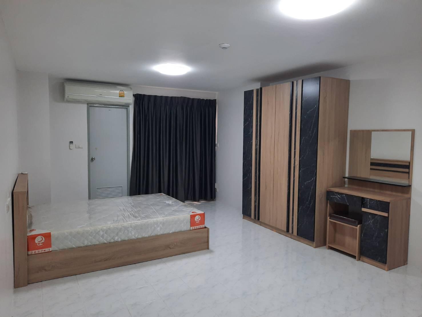 ขายคอนโด รอแยล ทาวเวอร์ 3 คอนโดมิเนียม - Sell Condo Royal Tower III condominium - 2199434