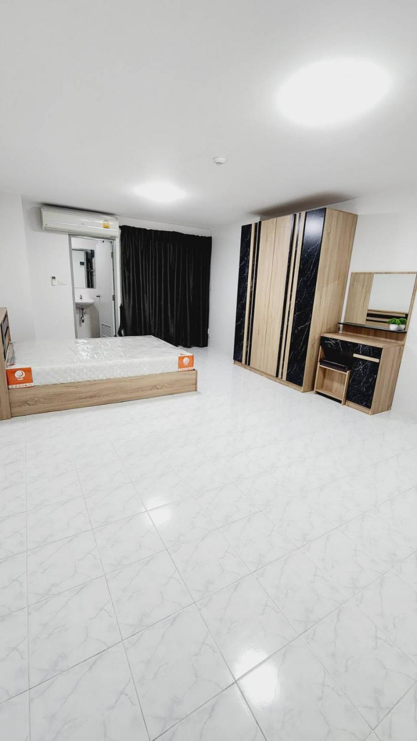 ขายคอนโด รอแยล ทาวเวอร์ 3 คอนโดมิเนียม - Sell Condo Royal Tower III condominium - 2199435