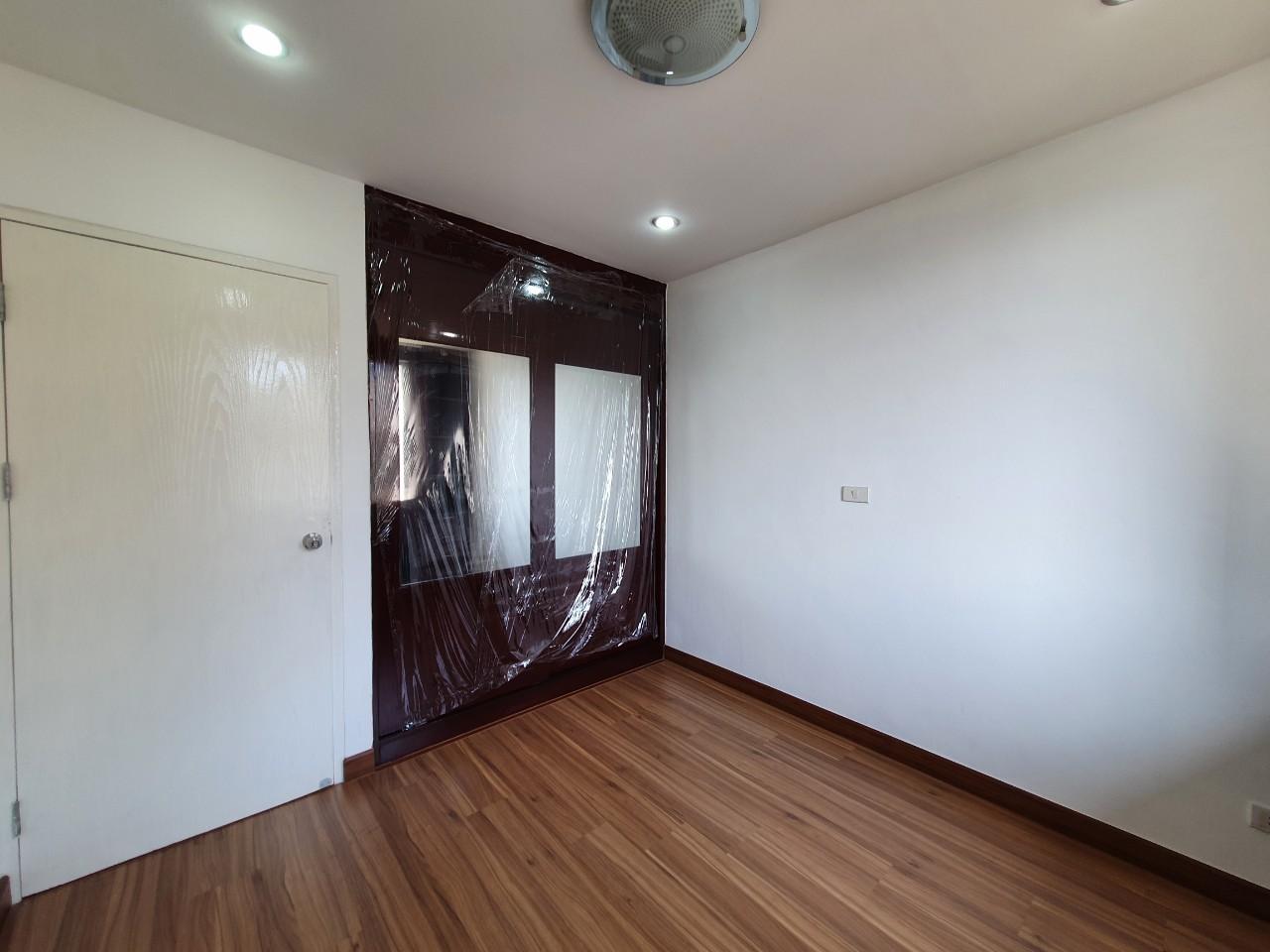 เช่าคอนโด เดอะ พาร์คแลนด์ บางนา คอนโดมิเนียม - Condo Rental The Parkland Bangna condominium - 2204675