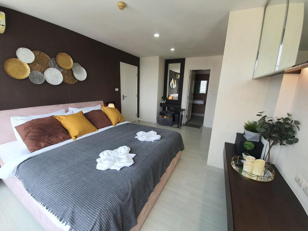 เช่าคอนโด เดอะแบงค็อค สาทร-ตากสิน คอนโดมิเนียม - Condo Rental   - 2288588