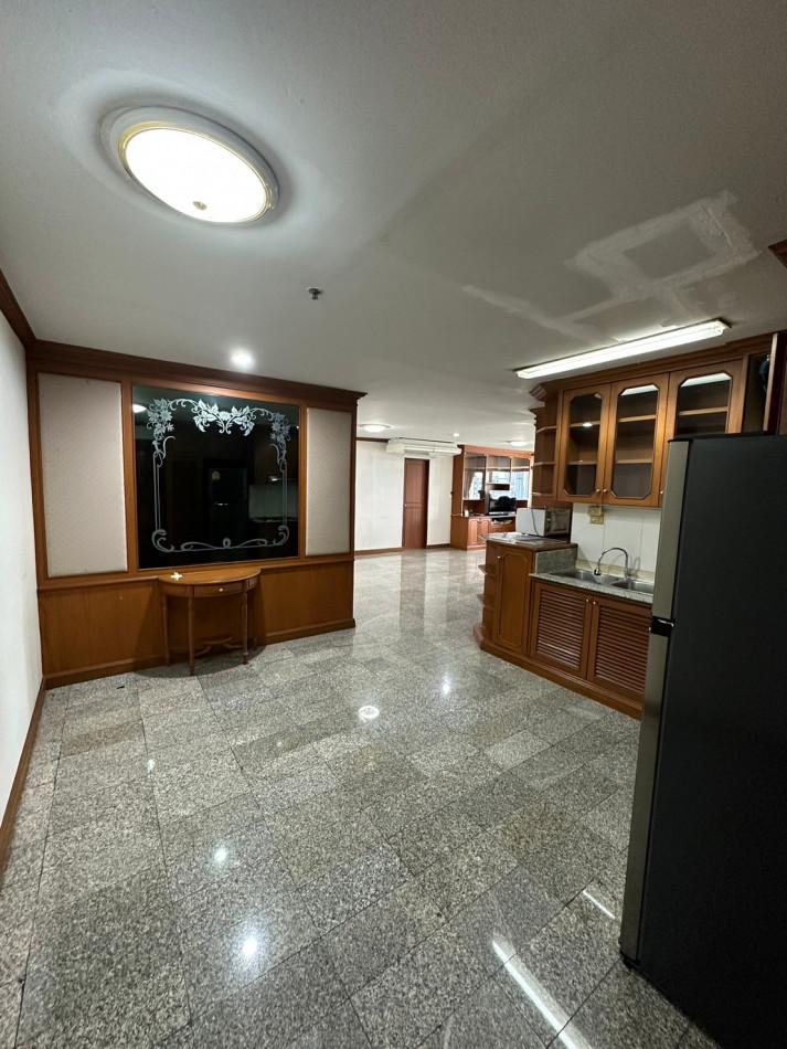 ขายคอนโด บ้านสวนเพชร คอนโดมิเนียม - Sell Condo Baan Suanpetch condominium - 2354820