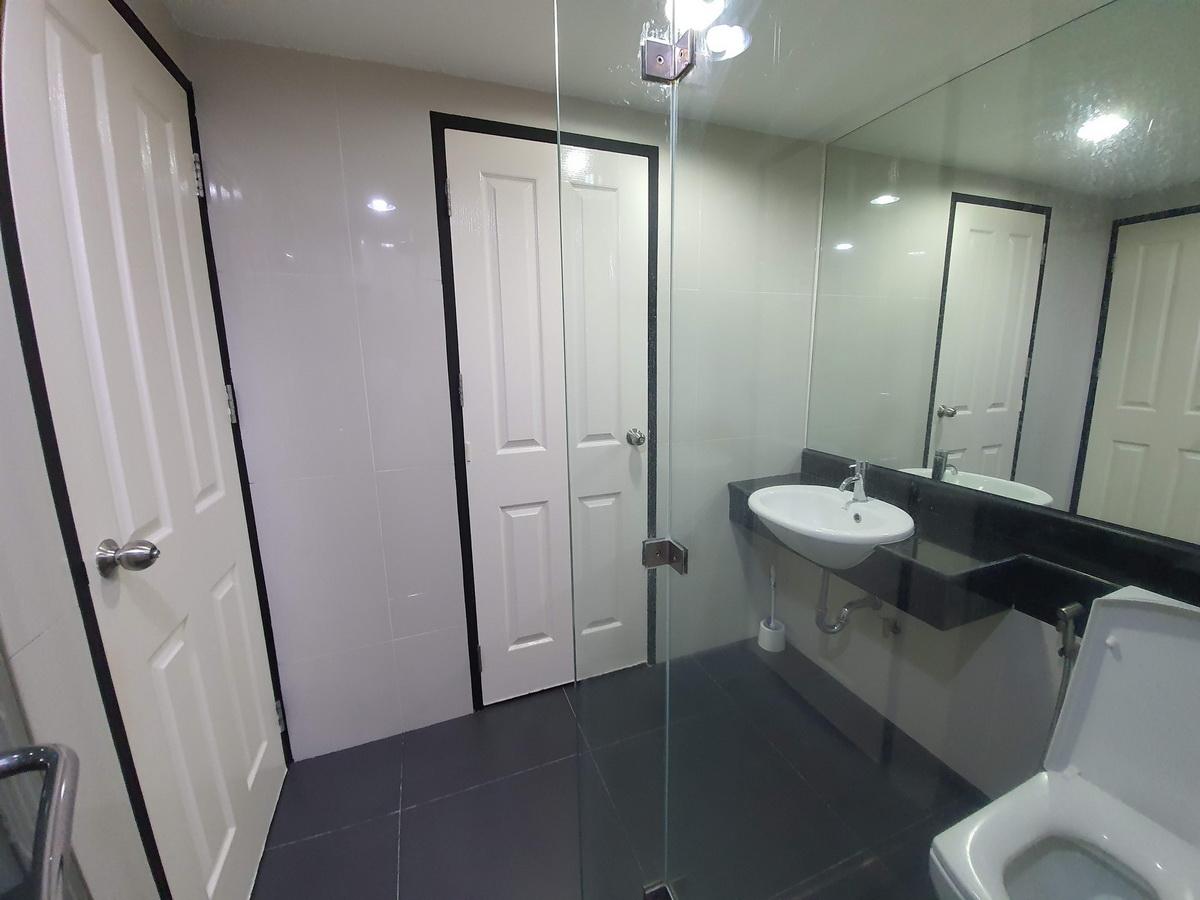 ขายคอนโด ชาโตว์ อินทาวน์ รัชดา 20-2 คอนโดมิเนียม - Sell Condo Chateau In Town Ratchada 20-2 condominium - 2360954