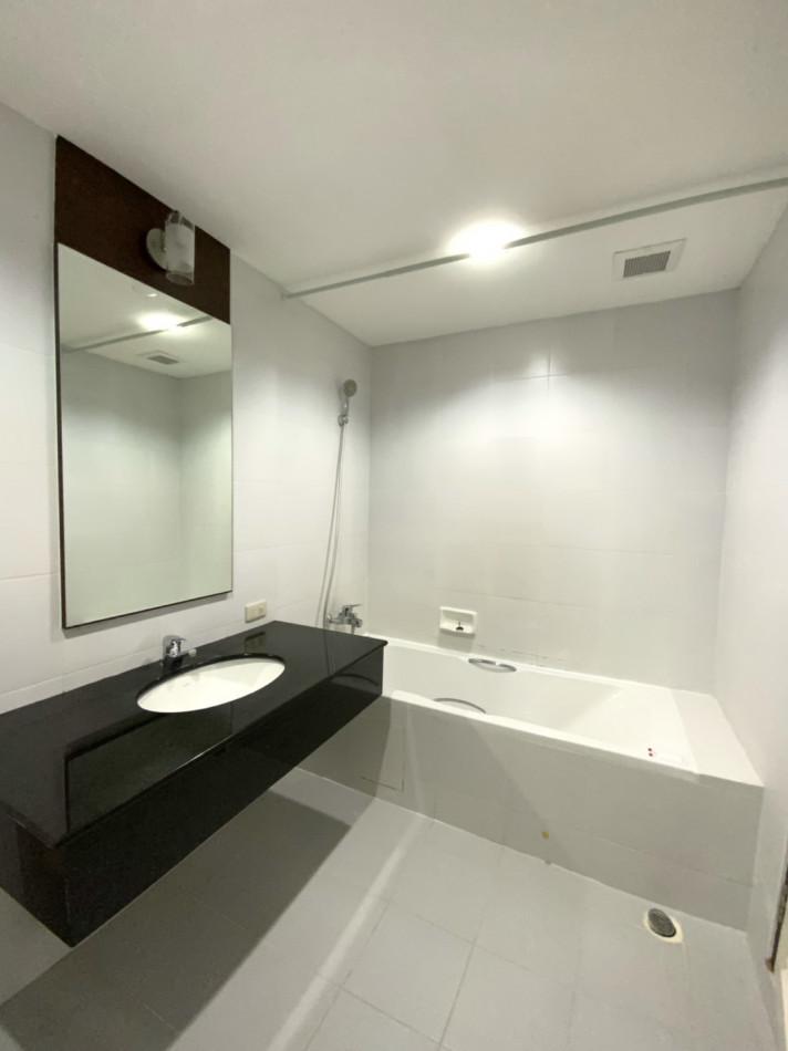 เช่าคอนโด อคาเดเมีย แกรนด์ ทาวเวอร์ - Condo Rental Acadamia Grand Tower condominium - 2441875