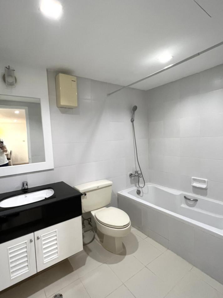 เช่าคอนโด อคาเดเมีย แกรนด์ ทาวเวอร์ - Condo Rental Acadamia Grand Tower condominium - 2441940