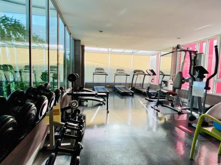ขายคอนโด ซีนิธ เพลส แอท สุขุมวิท คอนโดมิเนียม - Sell Condo Zenith Place @ Sukhumvit condominium - 2481579