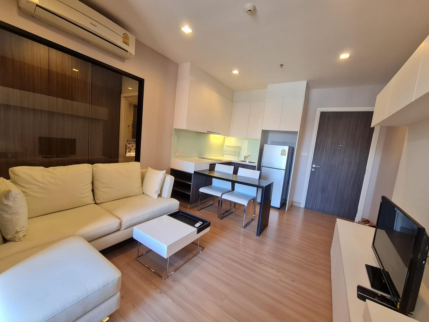 เช่าคอนโด เออร์บาโน่ แอบโซลูท สาทร-ตากสิน คอนโดมิเนียม - Condo Rental Urbano Absolute Sathon-Taksin condominium - 2531004