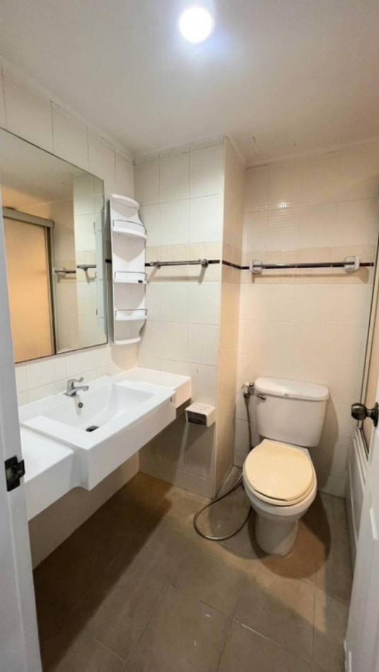 เช่าคอนโด ลุมพินี เพลส นราธิวาส-เจ้าพระยา คอนโดมิเนียม - Condo Rental Lumpini Place Narathiwas-Chaopraya condominium - 2581061