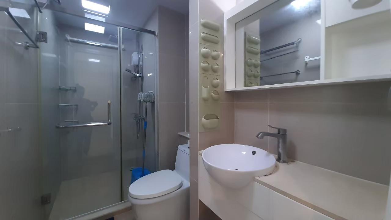 เช่าคอนโด ทีซี กรีน คอนโดมิเนียม - Condo Rental TC Green condominium - 2602084
