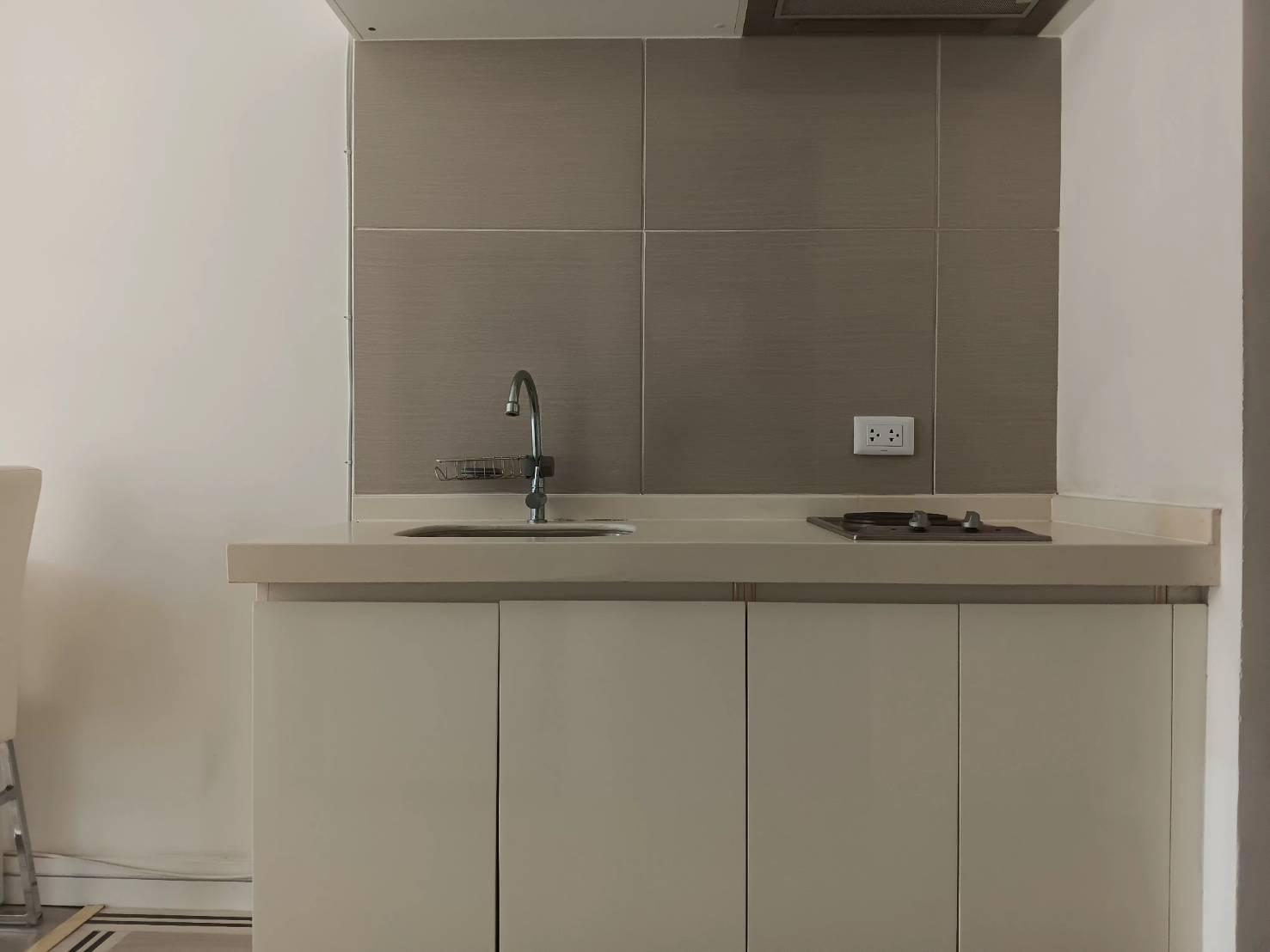 เช่าคอนโด ทีซี กรีน คอนโดมิเนียม - Condo Rental TC Green condominium - 2671470