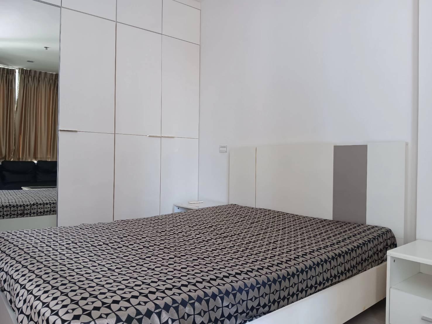 เช่าคอนโด ทีซี กรีน คอนโดมิเนียม - Condo Rental TC Green condominium - 2671468