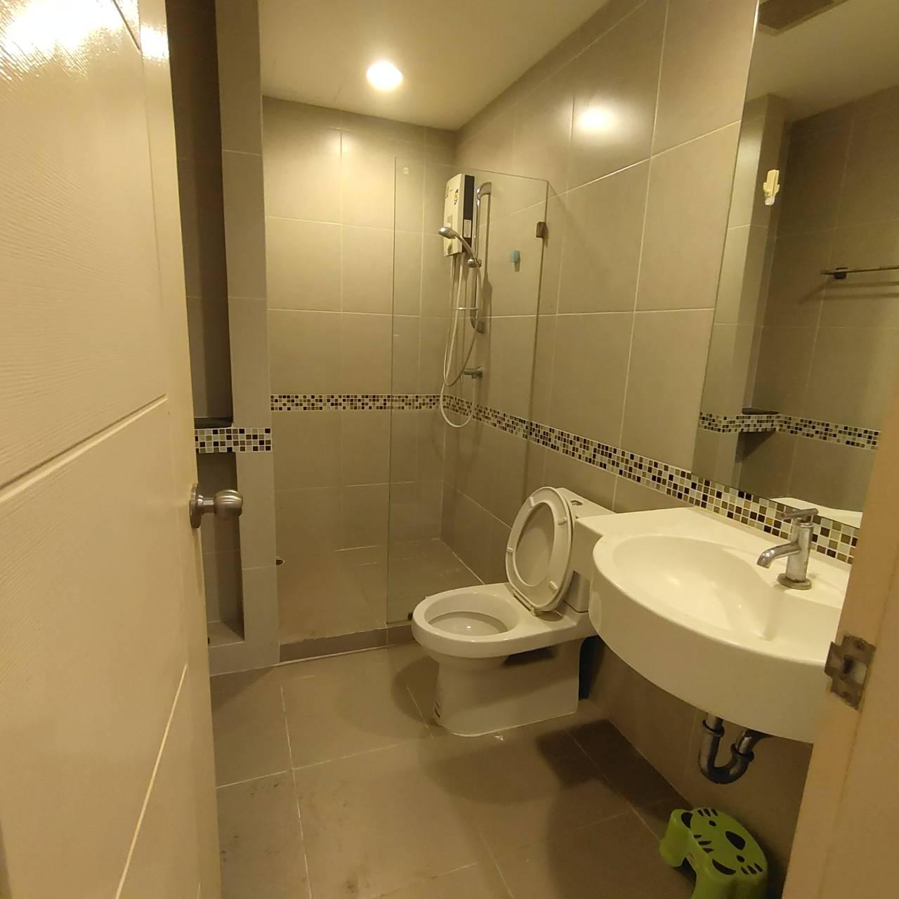 เช่าคอนโด เซ็นทริค รัชดา-สุทธิสาร คอนโดมิเนียม - Condo Rental Centric Ratchada-Suthisan condominium - 2675905