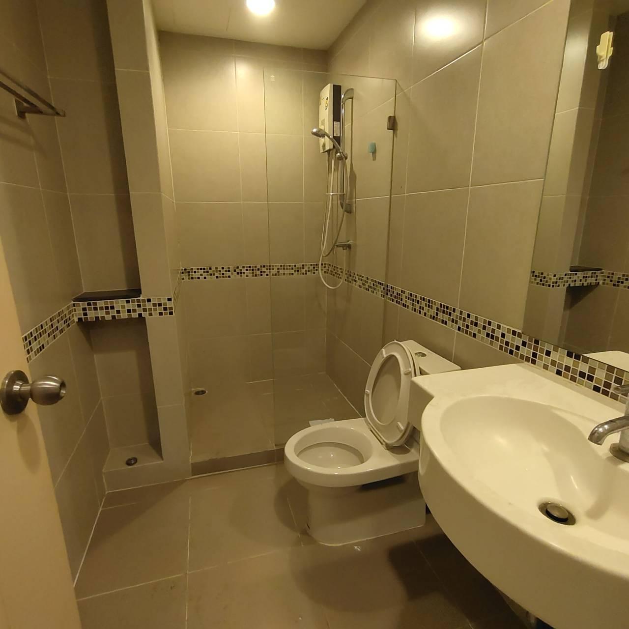 เช่าคอนโด เซ็นทริค รัชดา-สุทธิสาร คอนโดมิเนียม - Condo Rental Centric Ratchada-Suthisan condominium - 2675906