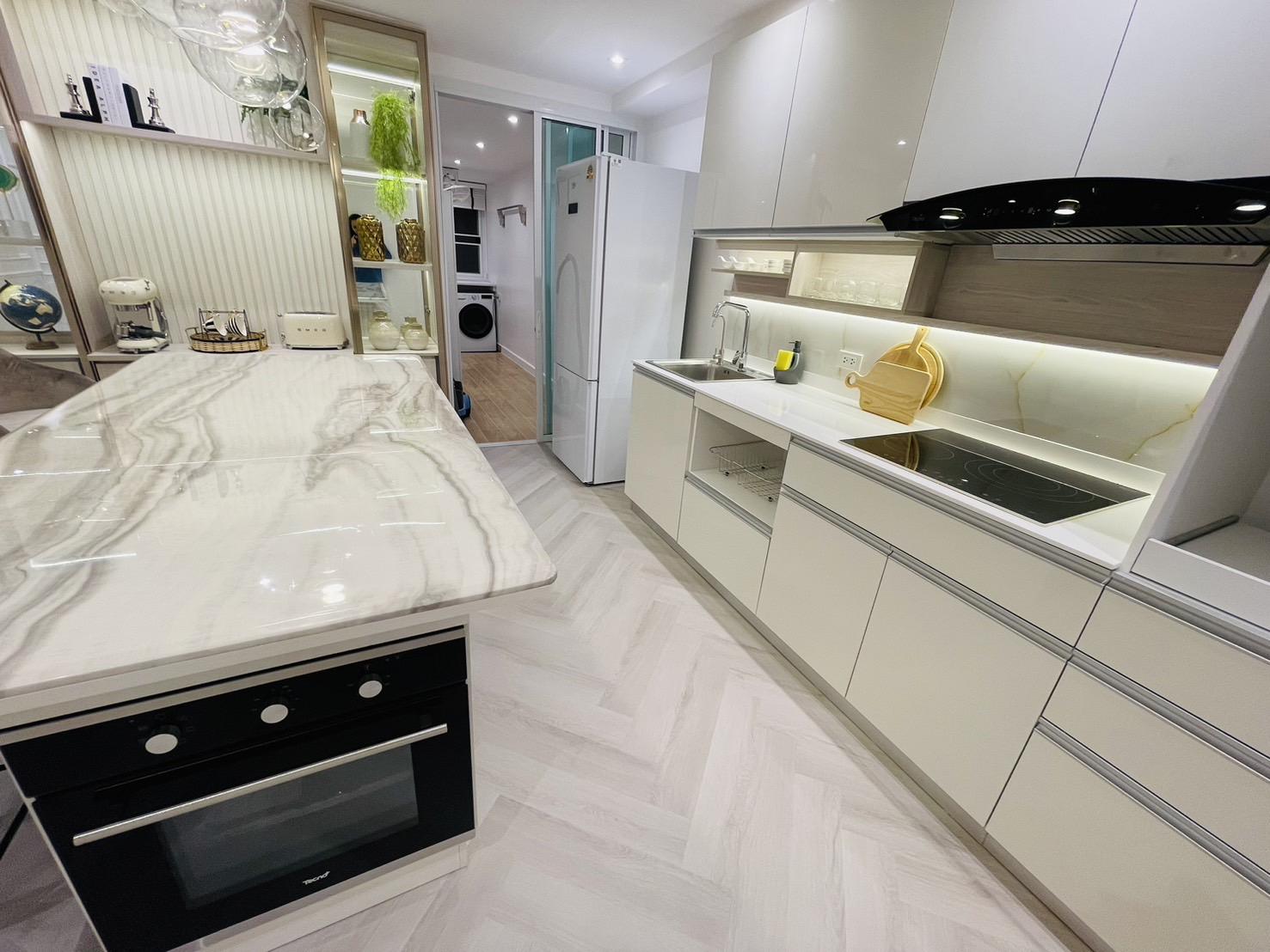 ขายคอนโด ฟอร์จูน คอนโดทาวน์ คอนโดมิเนียม - Sell Condo Fortune Condotown condominium - 2719454