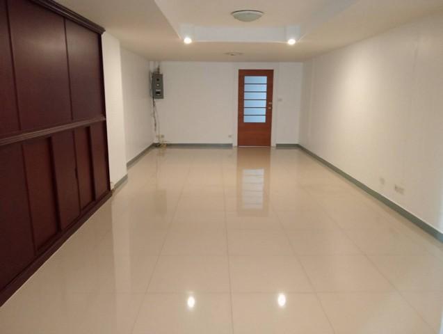 เช่าคอนโด ไอทีเอฟ สีลม พาเลส คอนโดมิเนียม - Condo Rental ITF Silom Palace condominium - 2724401