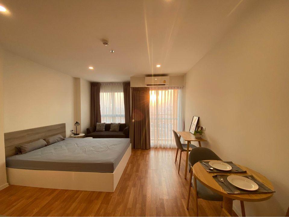 เช่าคอนโด ลุมพินี เพลส ศรีนครินทร์-หัวหมาก สเตชั่น คอนโดมิเนียม - Condo Rental Lumpini Place Srinakarin-Huamak Station condominium - 2742951