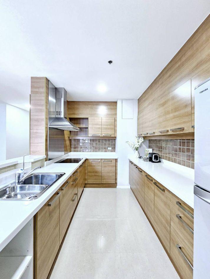 เช่าคอนโด Villa Sakhara Thonglor 25 - Condo Rental   - 2762585