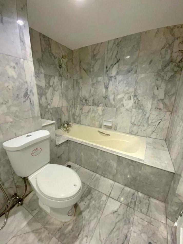 เช่าคอนโด Regent on the Park 3 ใกล้ BTS พร้อมพงษ์ - Condo Rental   - 2765148