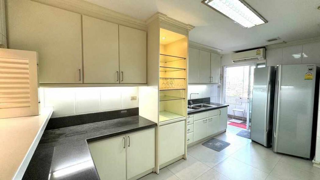 เช่าคอนโด ริชมอนด์ พาเลส คอนโดมิเนียม - Condo Rental Richmond Palace condominium - 2824989
