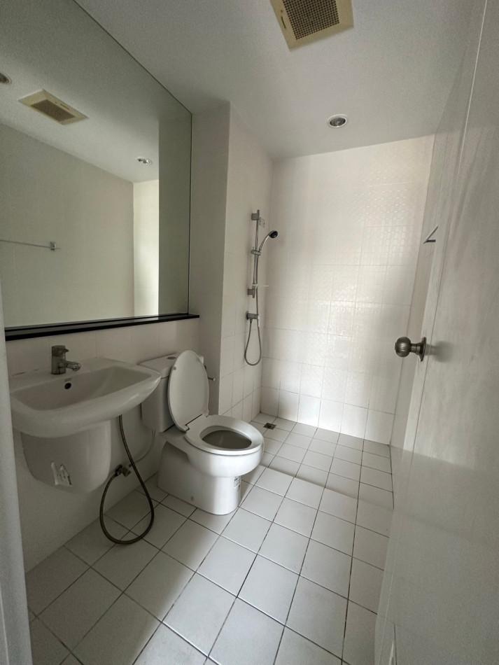 ขายคอนโด เดอะ ทรี อินเตอร์เชนจ์ คอนโดมิเนียม - Sell Condo The Tree Interchange condominium - 2833586