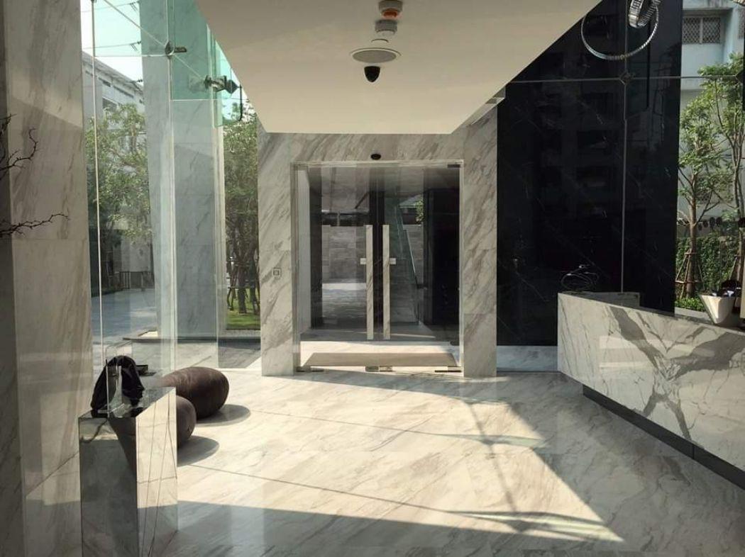 เช่าคอนโด เอชคิว ทองหล่อ - Condo Rental   - 2884677