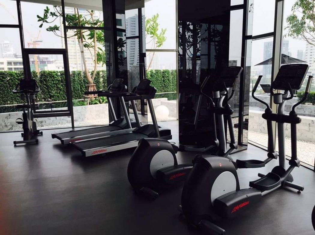 เช่าคอนโด เอชคิว ทองหล่อ - Condo Rental   - 2884678