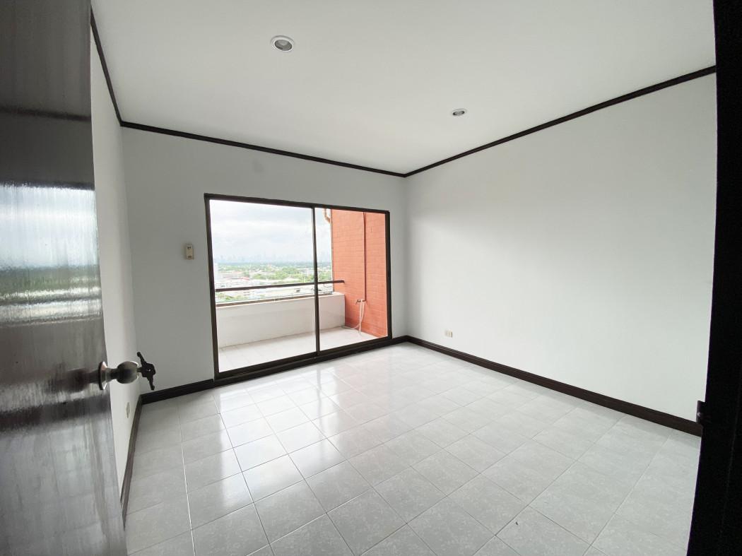 ขายคอนโด คันทรีคอมเพล็กซ์ บางนา คอนโดมิเนียม - Sell Condo Country Complex Bangna condominium - 2914021