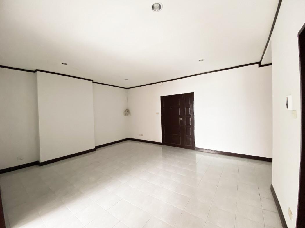 ขายคอนโด คันทรีคอมเพล็กซ์ บางนา คอนโดมิเนียม - Sell Condo Country Complex Bangna condominium - 2914023