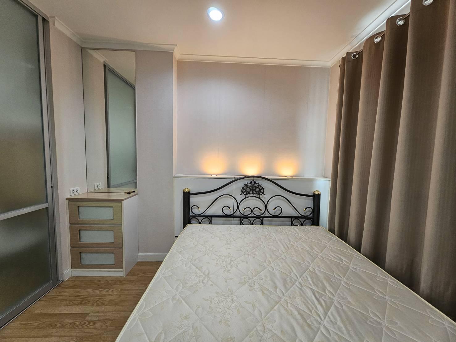 เช่าคอนโด ลุมพินี วิลล์ ลาดพร้าว - โชคชัย4 คอนโดมิเนียม - Condo Rental Lumpini Ville  Ladprao-Chokchai4 condominium - 2923638