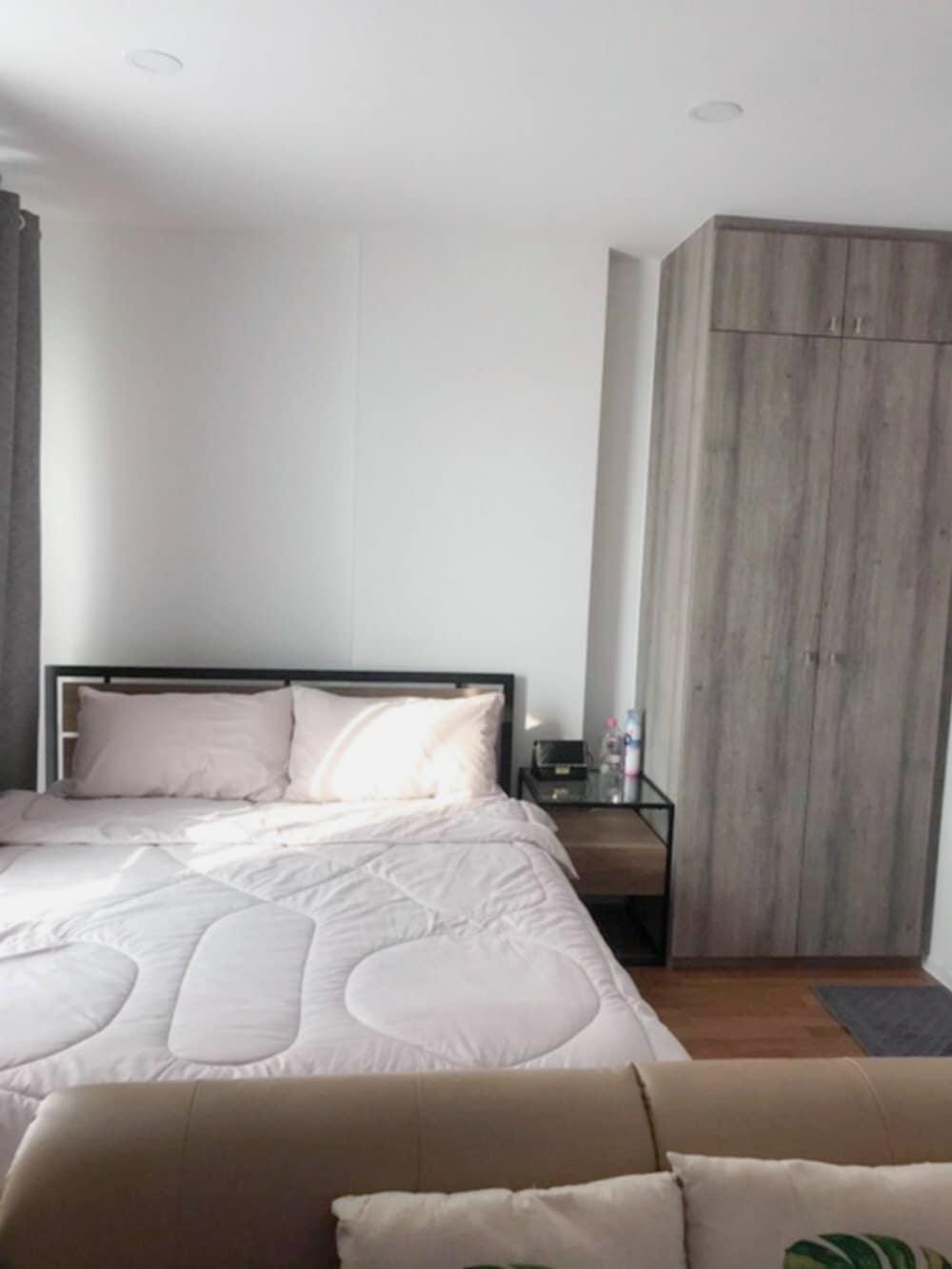 เช่าคอนโด ลุมพินี เพลส บางนา กม.3 คอนโดมิเนียม - Condo Rental Lumpini Place Bangna Km.3 condominium - 3013120