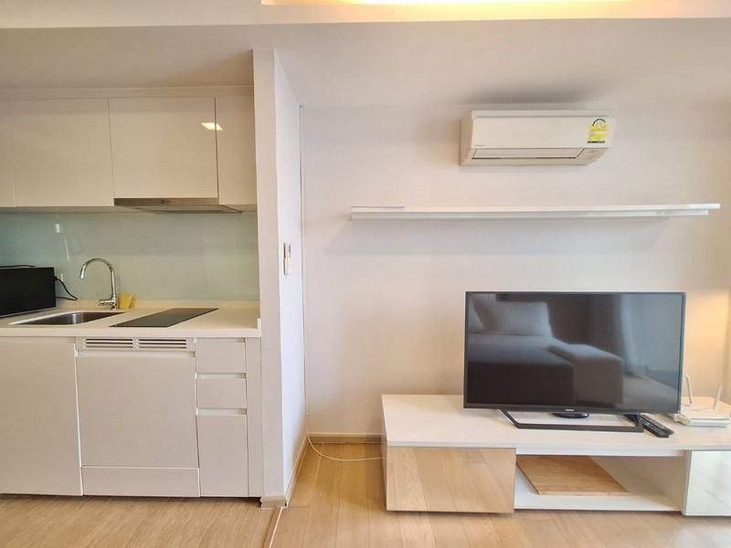 เช่าคอนโด ลิฟ แอท 49 คอนโดมิเนียม - Condo Rental LIV @ 49 condominium - 3033651
