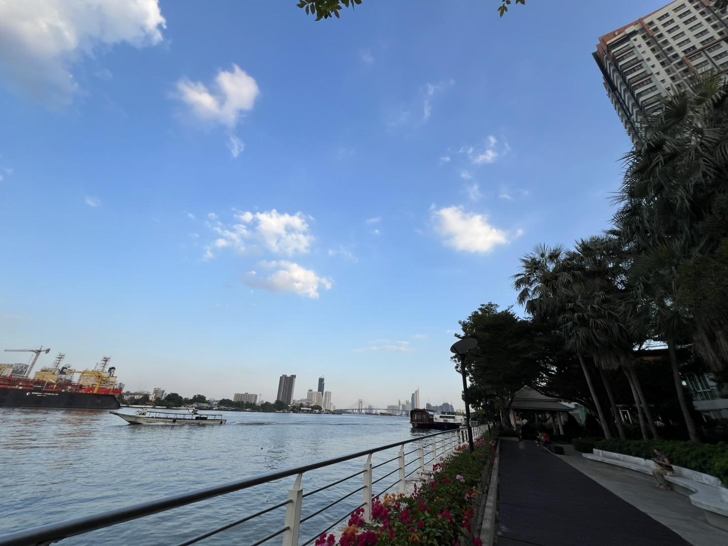 ขายคอนโด ไอวี่ ริเวอร์ คอนโดมิเนียม - Sell Condo Ivy River condominium - 3068684