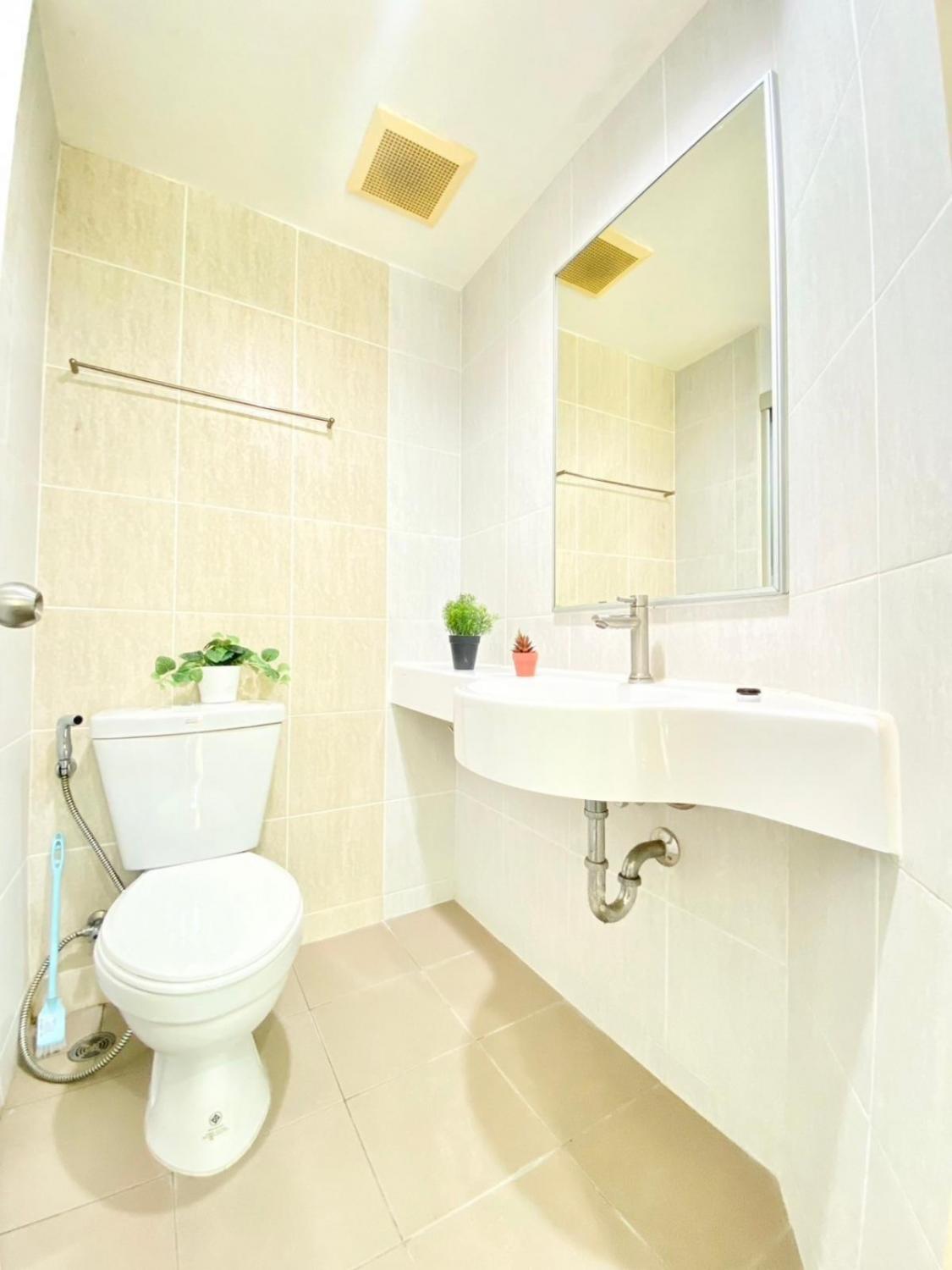 เช่าคอนโด ลุมพินี พาร์ค นวมินทร์-ศรีบูรพา คอนโดมิเนียม - Condo Rental Lumpini Park Nawamin - Si Burapha condominium - 3118295