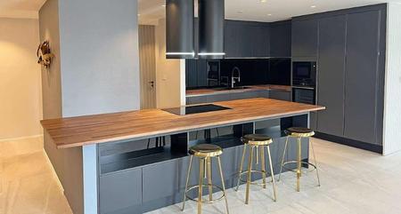 ขายคอนโด คริสตัล การ์เด้น คอนโดมิเนียม - Sell Condo Crystal Garden condominium - 3160784