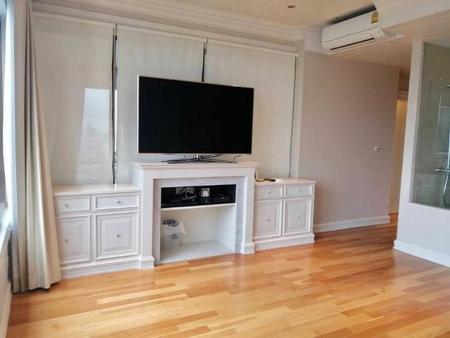 ขายคอนโด ดิ เอ็มโพริโอ เพลซ คอนโดมิเนียม - Sell Condo The Emporio Place condominium - 3160810