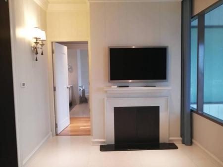 ขายคอนโด ดิ เอ็มโพริโอ เพลซ คอนโดมิเนียม - Sell Condo The Emporio Place condominium - 3160809