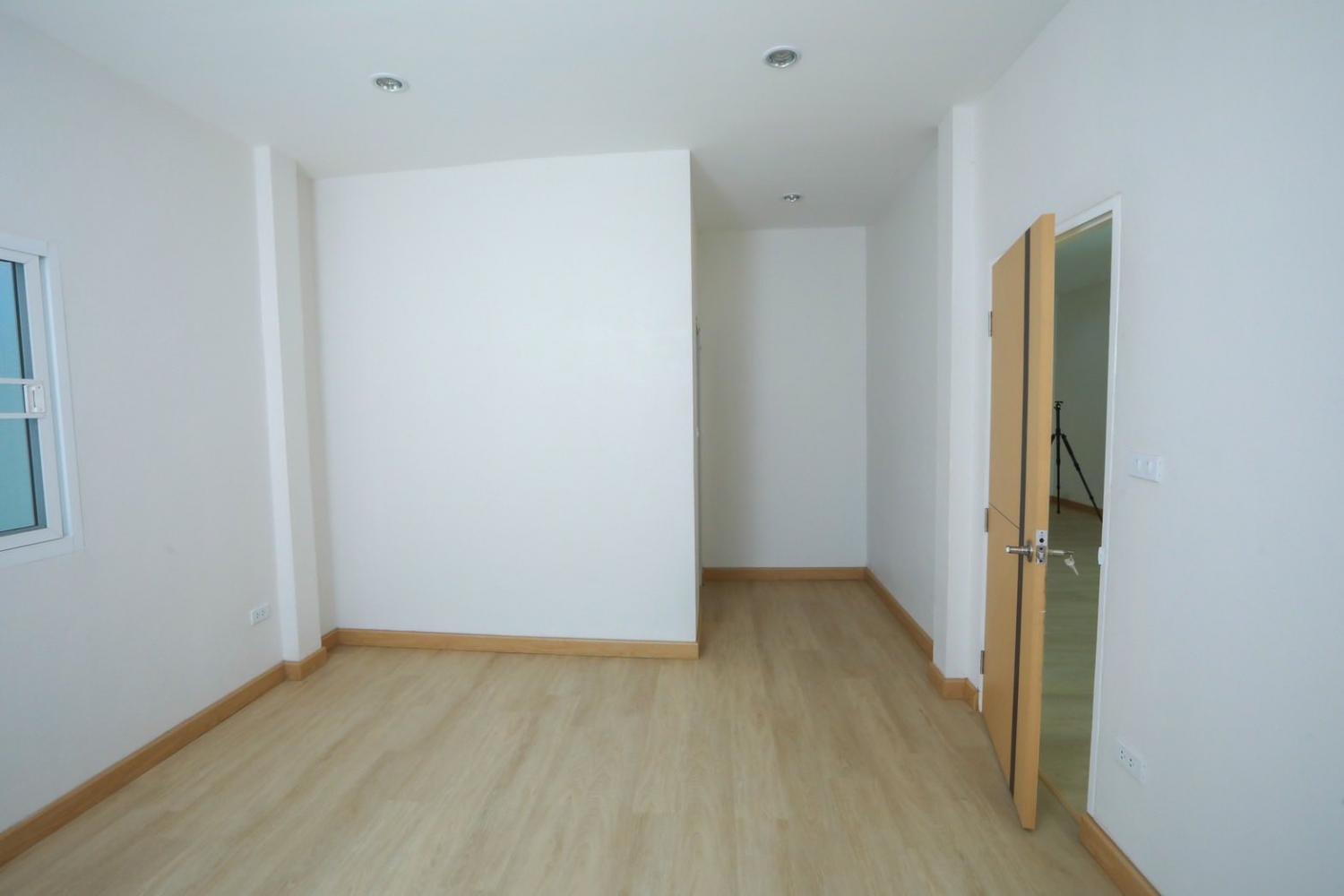 ขายคอนโด ขายบ้านเดี่ยวหลังมุม หมู่บ้านภูแสงตะวัน อำเภอเมือง ระยอง - Sell Condo   - 3171776