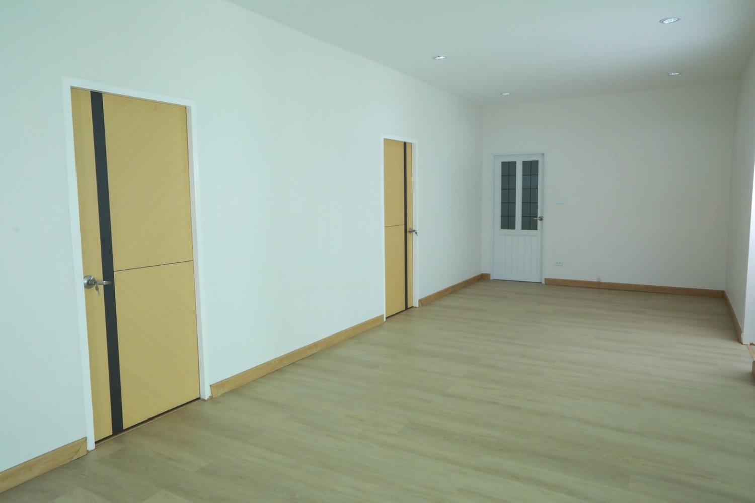 ขายคอนโด ขายบ้านเดี่ยวหลังมุม หมู่บ้านภูแสงตะวัน อำเภอเมือง ระยอง - Sell Condo   - 3171780